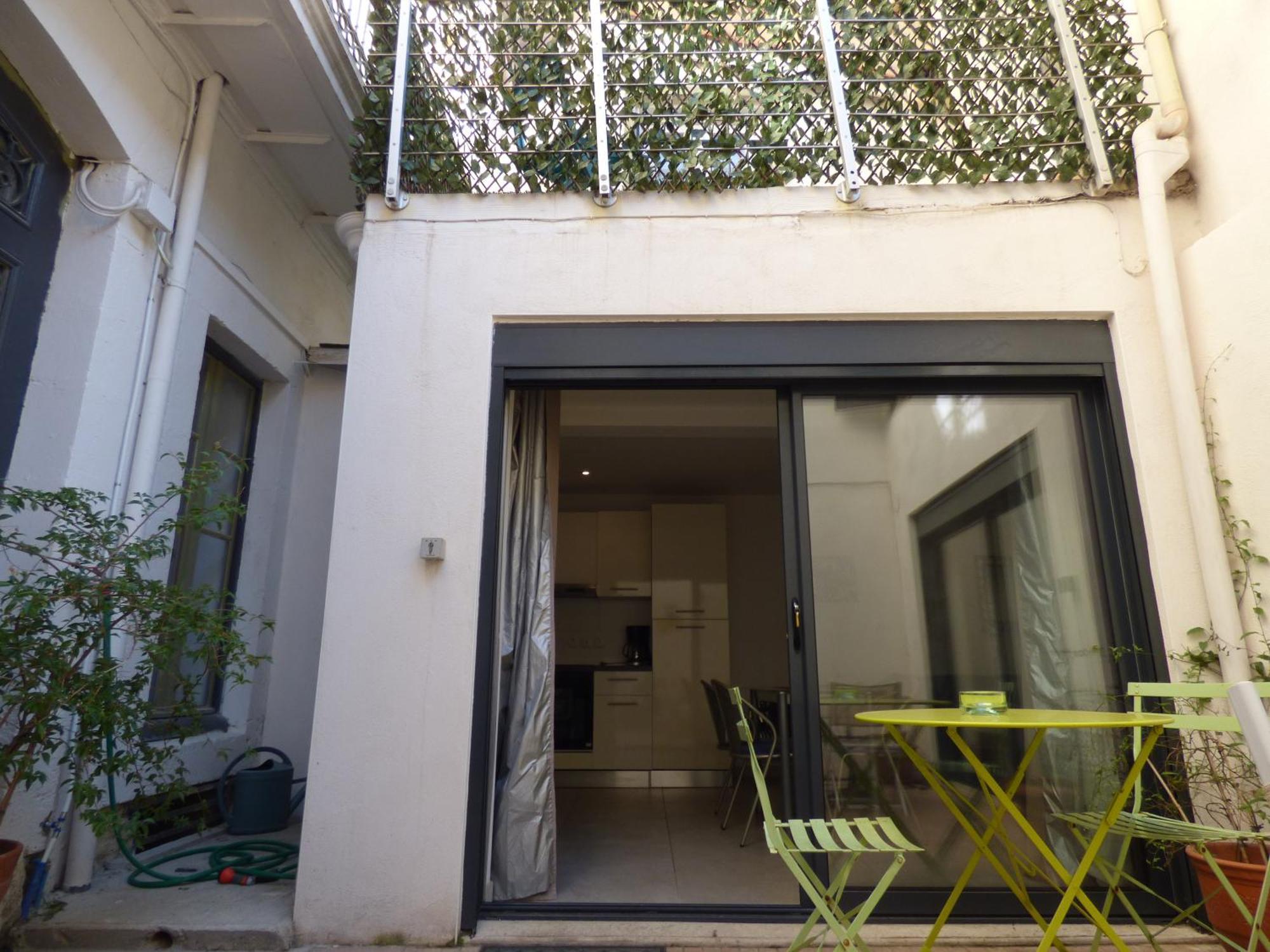 "Le Patio"-Meuble De Tourisme 3 Etoiles -Residence "Les Logis De Beziers"-Garage Optionnel-Coeur De Ville-Plages A 16Km ! Екстер'єр фото